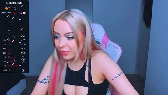 MonaLauu online show from 03/20/25, 04:09