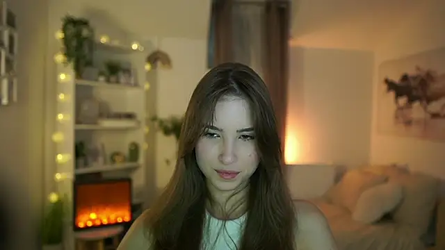 Snapshot of Abella_Danger_X chatting on 12/15/24, 04:37 Abella Danger X online show from 12/15/24, 04:37