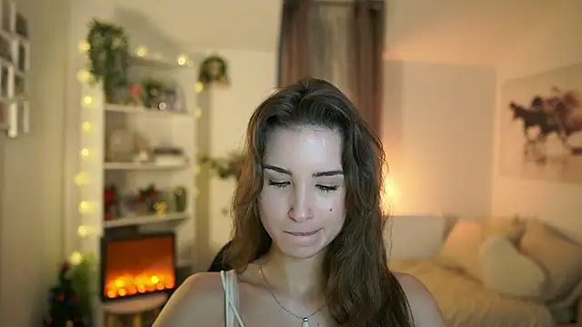 Snapshot of Abella_Danger_X chatting on 12/28/24, 12:24 Abella Danger X online show from 12/28/24, 12:24