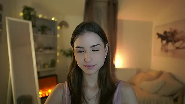 Snapshot of Abella_Danger_X chatting on 01/31/25, 12:18 Abella Danger X online show from 01/31/25, 12:18