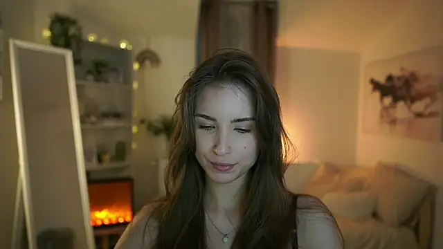 Snapshot of Abella_Danger_X chatting on 02/24/25, 01:10 Abella Danger X online show from 02/24/25, 01:10