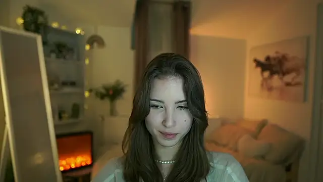 Snapshot of Abella_Danger_X chatting on 03/18/25, 05:31 Abella Danger X online show from 03/18/25, 05:31