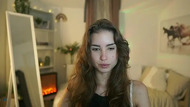 Snapshot of Abella_Danger_X chatting on 10/15/25, 08:36 Abella Danger X online show from 10/15/25, 08:36