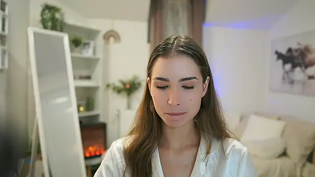 Snapshot of Abella_Danger_X chatting on 10/24/25, 08:44 Abella Danger X online show from 10/24/25, 08:44