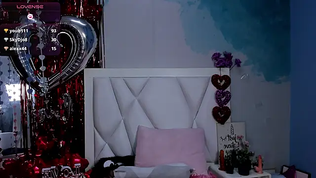 Snapshot of katalina_garcia chatting on 03/07/25, 02:57 katalina garcia online show from 03/07/25, 02:57