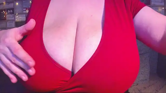 Snapshot of VickyBoobs chatting on 10/22/25, 05:13 VickyBoobs online show from 10/22/25, 05:13