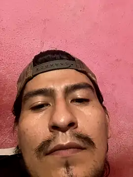 Snapshot of duggan12 chatting on 09/19/25, 02:02 duggan12 online show from 09/19/25, 02:02