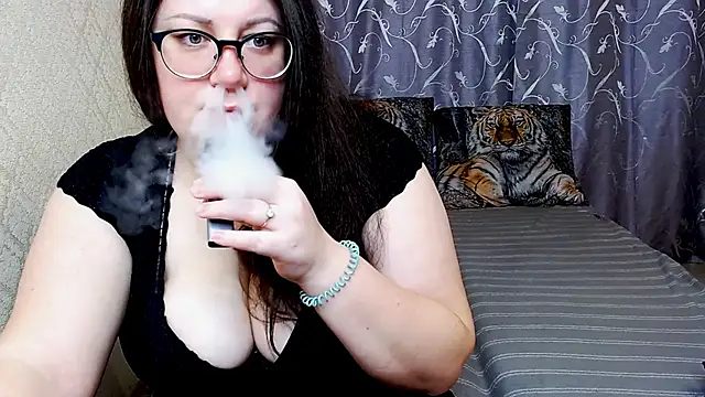 Sindy Jeniceee online show from 11/11/25, 12:05