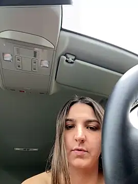 DoriDeluxe66 online show from 11/16/25, 10:32