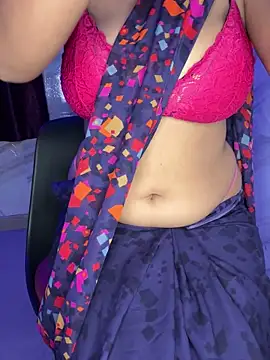 Snapshot of Ms_Divya chatting on 03/15/25, 03:27 Ms Divya online show from 03/15/25, 03:27