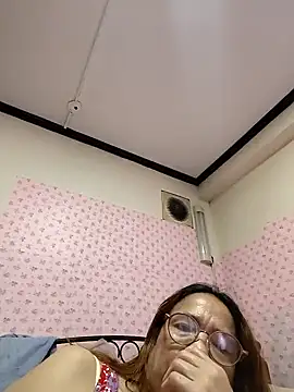 HotsexyNaughtysweetbaby online show from 11/11/25, 07:30