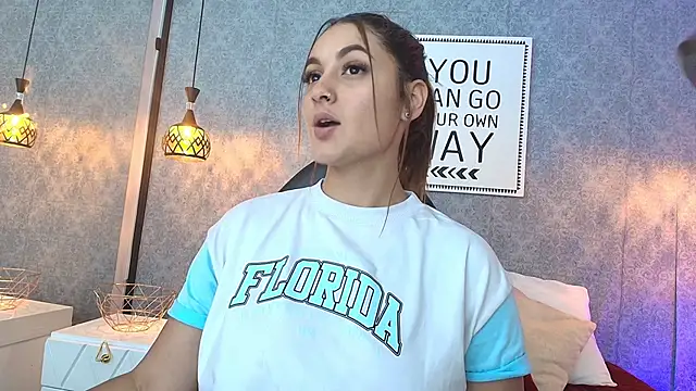 Emiily W online show from 01/26/25, 05:02