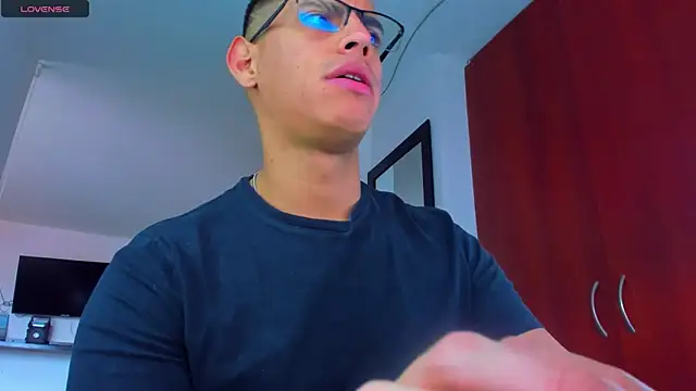 Snapshot of _John_Boy_ chatting on 10/31/25, 07:15 John Boy online show from 10/31/25, 07:15