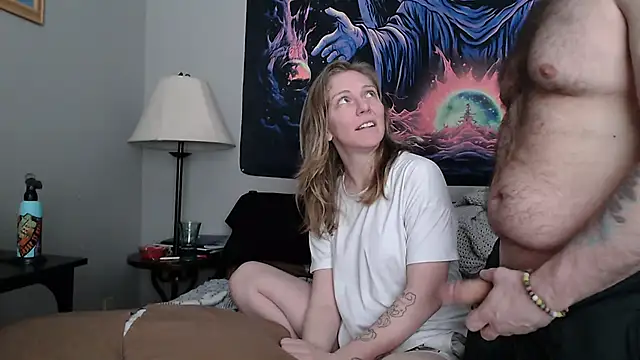 Snapshot of coryandthepeach chatting on 01/31/25, 04:59 coryandthepeach online show from 01/31/25, 04:59
