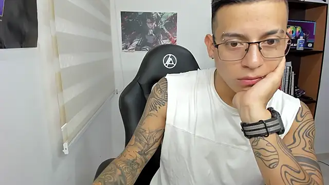 SIXXTOLOVE18 online show from 03/04/25, 08:38