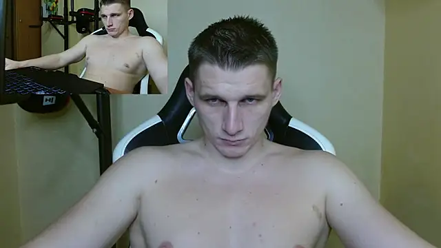 Snapshot of PoliglotJoe chatting on 12/30/24, 01:04 PoliglotJoe online show from 12/30/24, 01:04