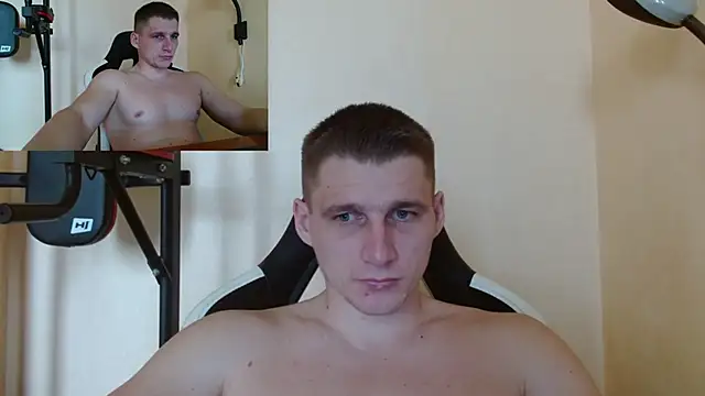 Snapshot of PoliglotJoe chatting on 01/10/25, 12:15 PoliglotJoe online show from 01/10/25, 12:15