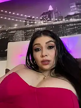 KateLatorre online show from 03/04/25, 10:38