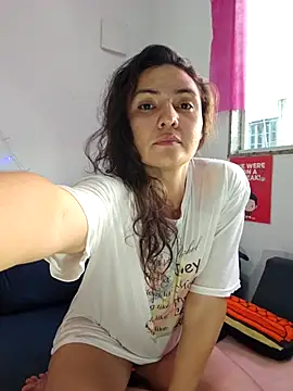 DaniCavalera online show from 09/21/25, 08:10