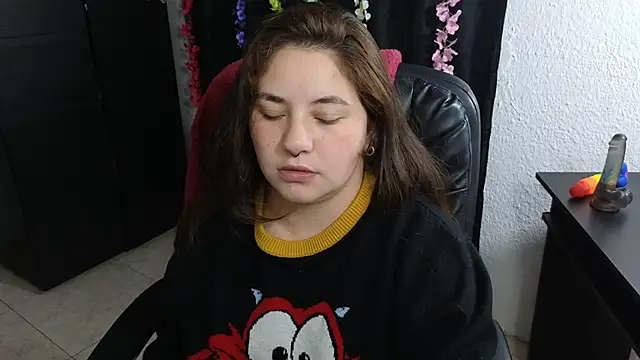 Snapshot of ann_bronw chatting on 09/12/25, 01:06 ann bronw online show from 09/12/25, 01:06