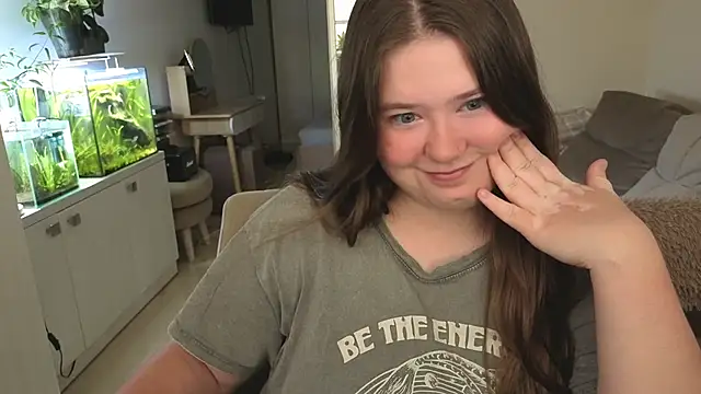 Snapshot of remirann_ chatting on 11/06/25, 12:39 remirann online show from 11/06/25, 12:39