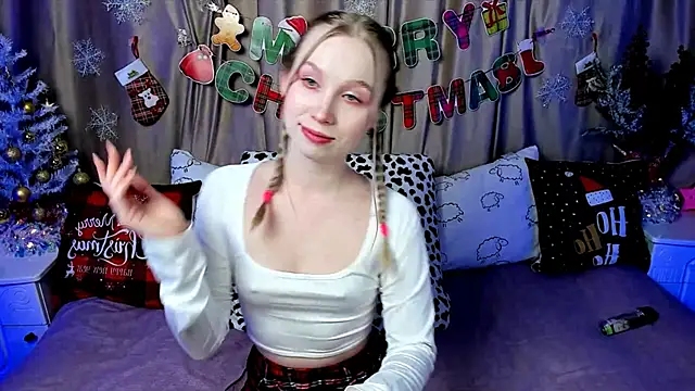 LilyStarlight online show from 12/24/24, 03:27