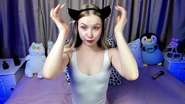 LilyStarlight online show from 01/04/25, 07:13