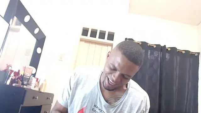 hot and naughty latin online show from 11/06/25, 11:44