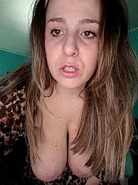 Snapshot of Emma96_hot chatting on 03/13/25, 05:18 Emma96 hot online show from 03/13/25, 05:18