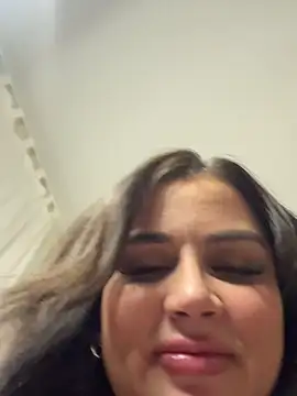 Celinaax online show from 02/05/25, 09:15