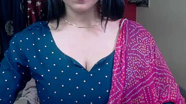 Snapshot of Naiaa-mylove chatting on 03/21/25, 10:50 Naiaa-mylove online show from 03/21/25, 10:50