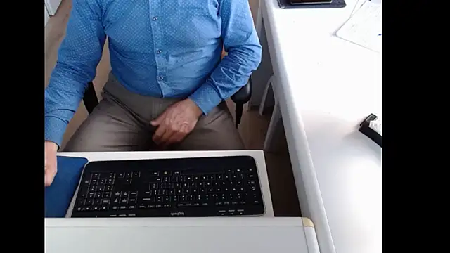 dutchpornking online show from 11/17/25, 07:47