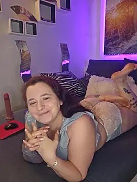 Snapshot of SexyJoy1991 chatting on 11/28/25, 05:21 SexyJoy1991 online show from 11/28/25, 05:21