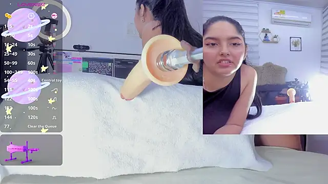 sofi velez online show from 02/08/25, 01:22