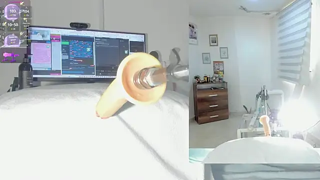 sofi velez online show from 11/10/25, 05:01