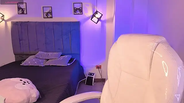 Catalinaa martinez online show from 10/30/25, 03:30