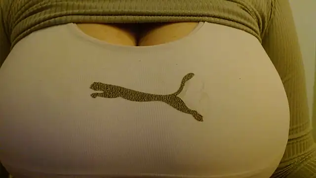 AnnyelinnaLove online show from 10/11/25, 04:01