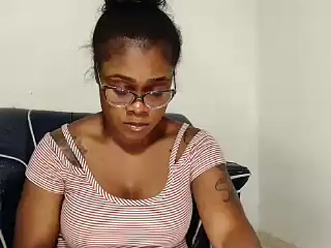 Snapshot of alexiaao9 chatting on 02/13/25, 02:34 alexiaao9 online show from 02/13/25, 02:34