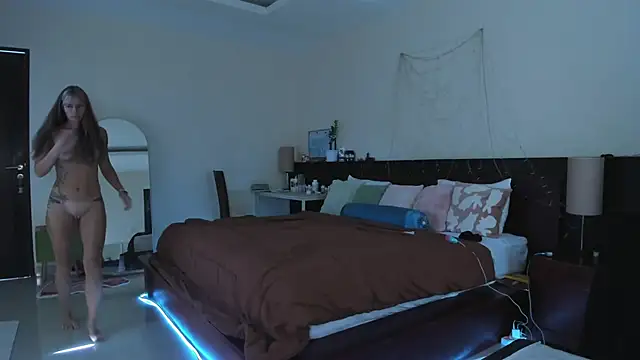 holy khloe online show from 03/21/25, 01:02