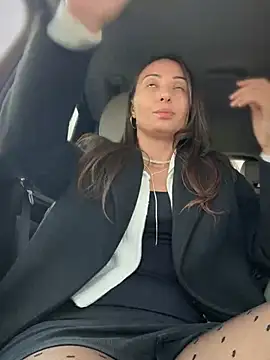 Snapshot of YOUR-KARINA chatting on 02/17/25, 09:24 YOUR-KARINA online show from 02/17/25, 09:24