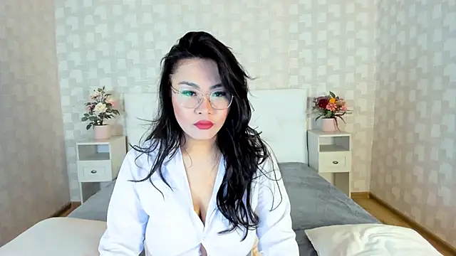 Snapshot of NatsumiHun chatting on 02/08/25, 07:15 NatsumiHun online show from 02/08/25, 07:15