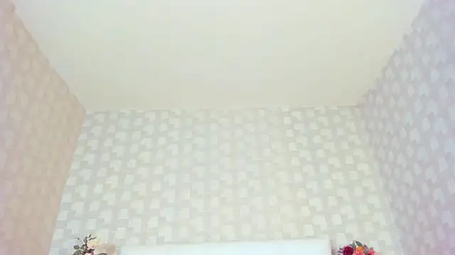 Snapshot of NatsumiHun chatting on 11/14/25, 06:56 NatsumiHun online show from 11/14/25, 06:56