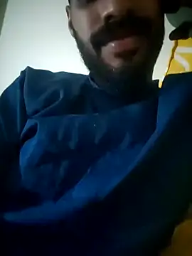 Snapshot of FearingForm chatting on 10/29/25, 10:11 FearingForm online show from 10/29/25, 10:11