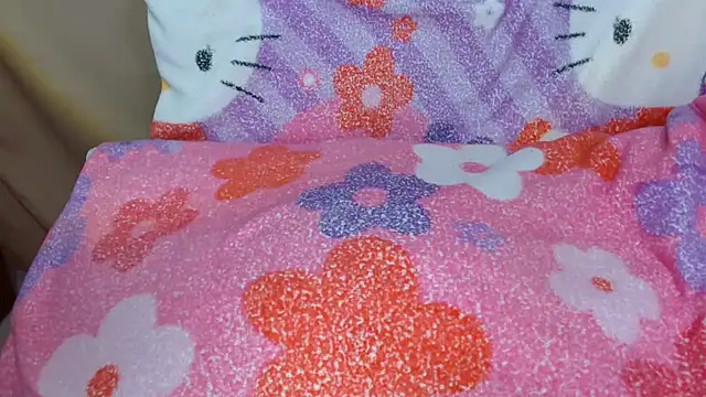 Snapshot of Kelly_Dee102 chatting on 11/06/25, 07:48 Kelly Dee102 online show from 11/06/25, 07:48