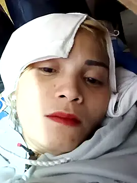 Snapshot of ashlylove25 chatting on 12/08/24, 07:32 ashlylove25 online show from 12/08/24, 07:32