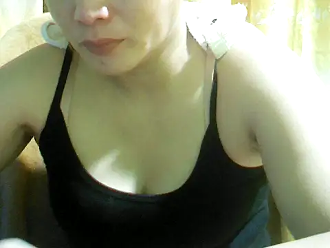 Snapshot of ashlylove25 chatting on 09/20/25, 05:30 ashlylove25 online show from 09/20/25, 05:30