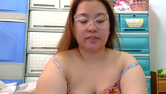 Snapshot of Boobsiemarie chatting on 11/03/25, 04:14 Boobsiemarie online show from 11/03/25, 04:14