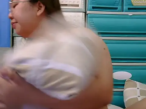 Snapshot of Boobsiemarie chatting on 11/19/25, 06:13 Boobsiemarie online show from 11/19/25, 06:13