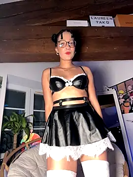 Lauyako online show from 10/15/25, 07:47