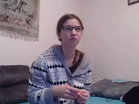 Snapshot of Geile-Luna chatting on 02/02/25, 07:46 Geile-Luna online show from 02/02/25, 07:46